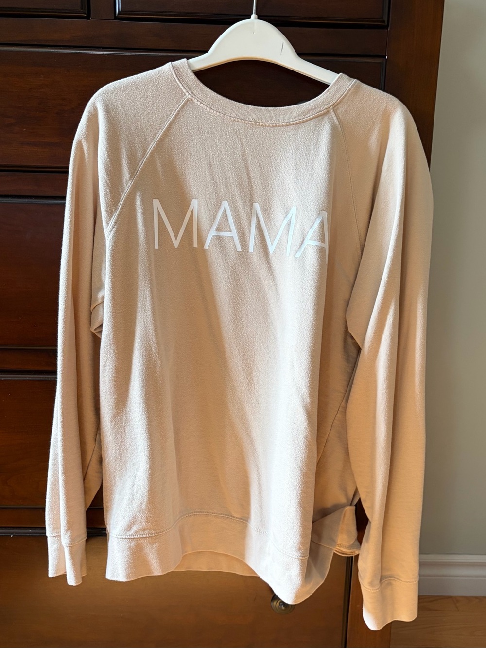 Cream 'MAMA' Crewneck Sweatshirt